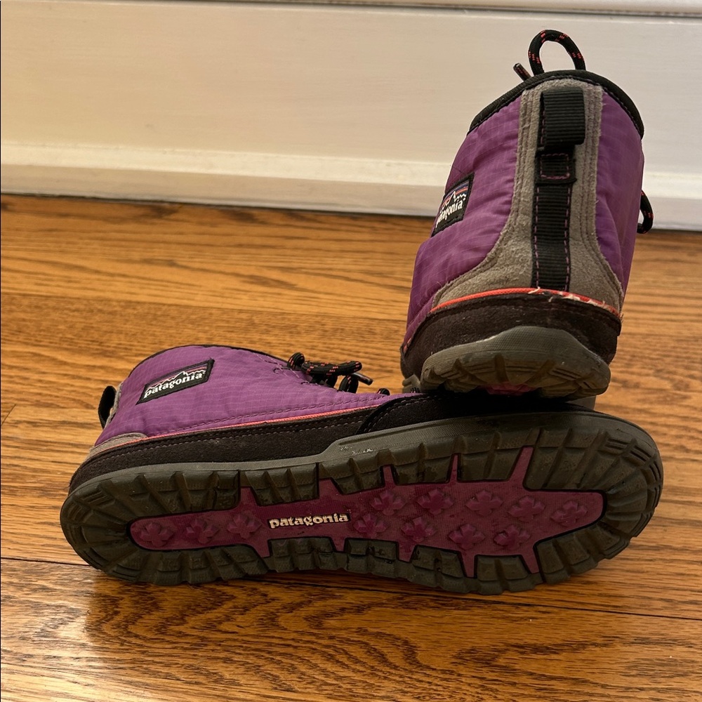 Patagonia women’s purple and gray light weight hiking shoes. - Picture 4 of 5